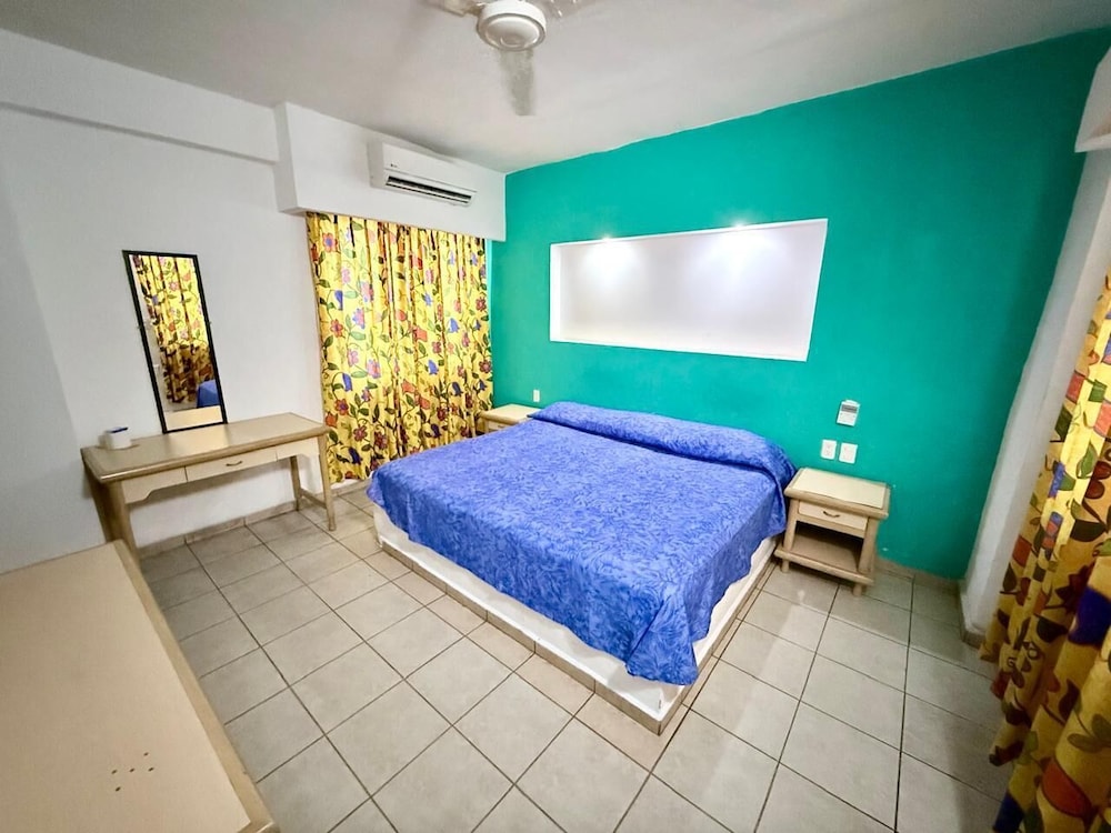 Hotel Acapulco 13/19