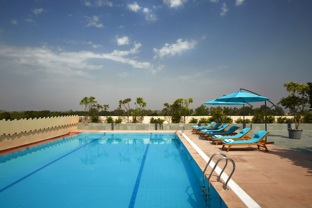 Courtyard Bilaspur 27/49