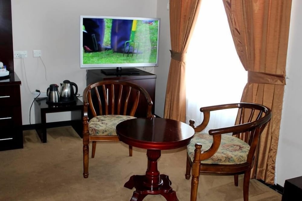 Adansonia Hotel 14/34