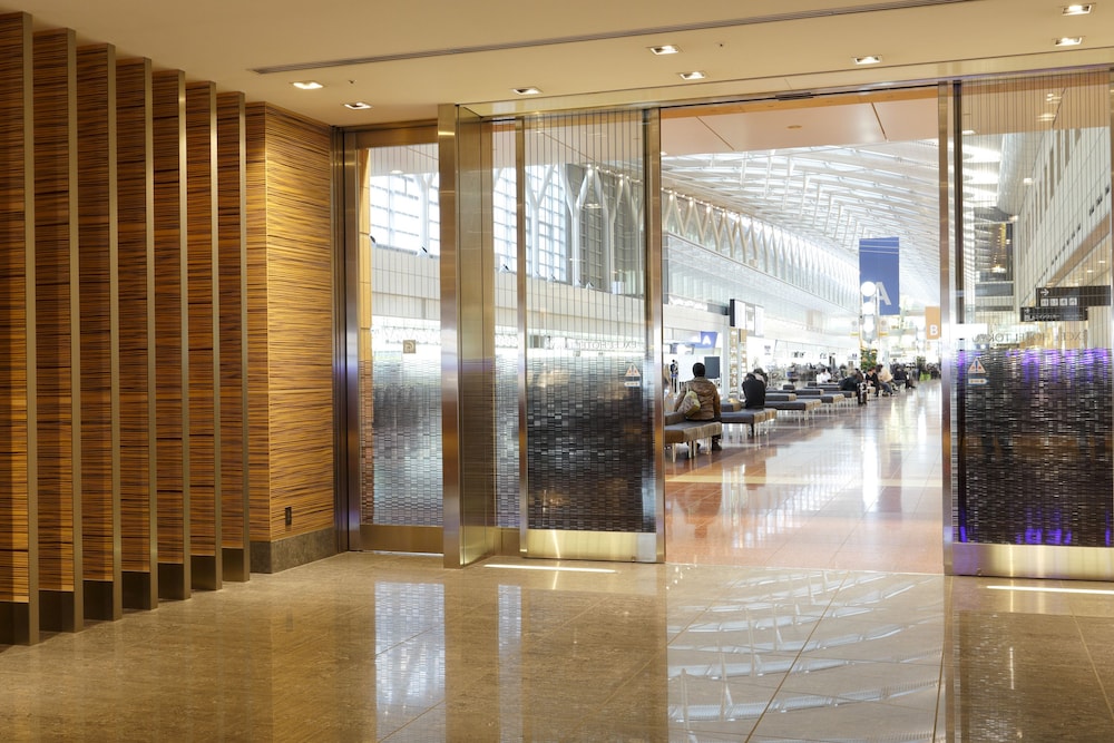 Haneda Excel Hotel Tokyu 56/75