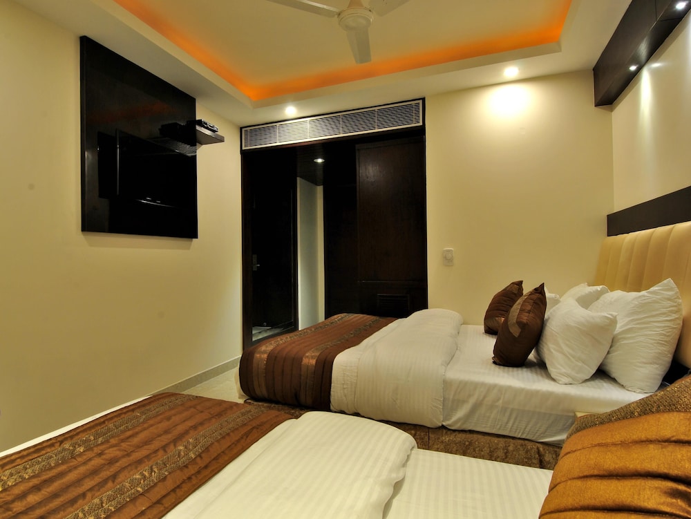 Hotel Sai Miracle 29/47