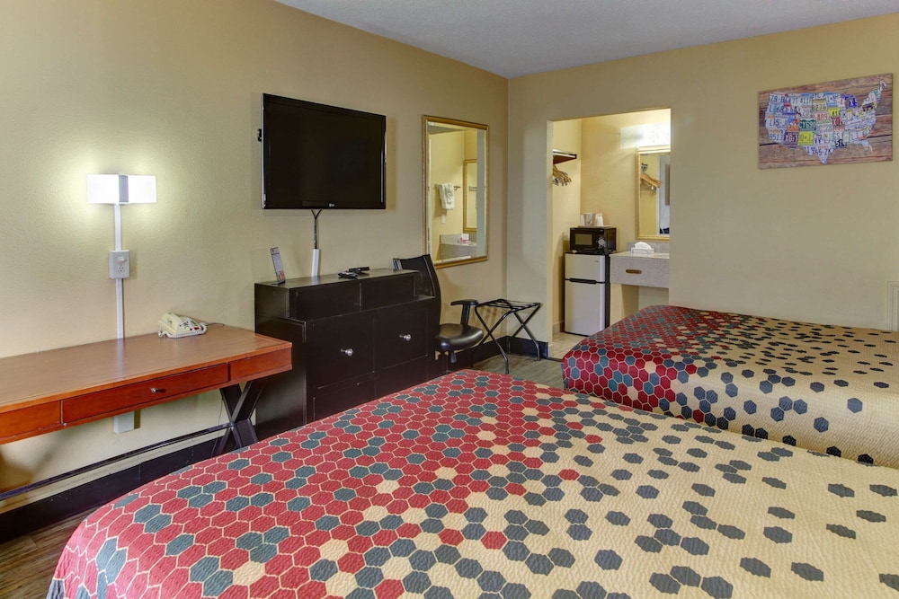 Econo Lodge Town Center 29/32