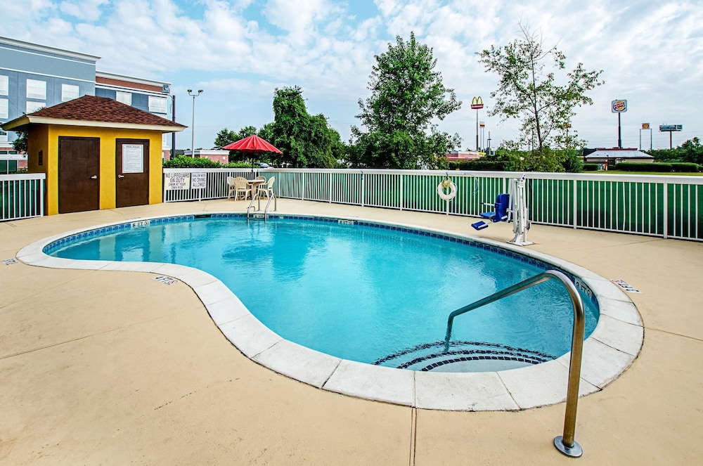 Comfort Inn Suites Santee 4/39