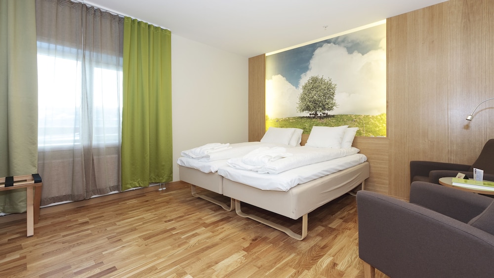 Thon Hotel Varsog 10/43
