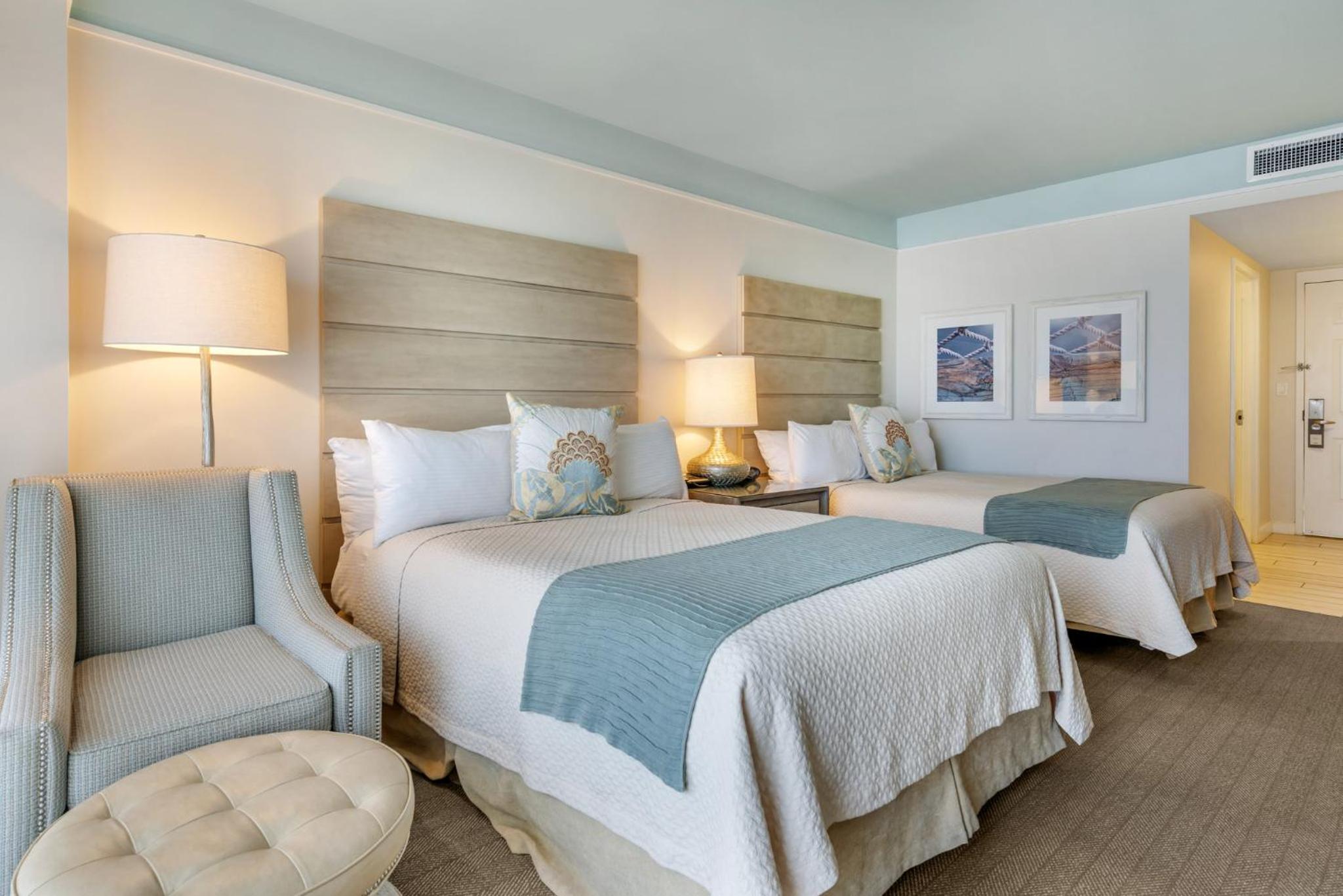 Premier, 2 Queen Beds, Pool and Ocean View