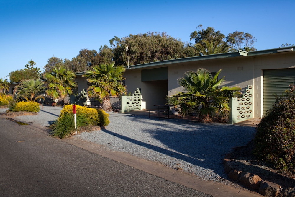 MODRA'S APARTMENTS 45/50