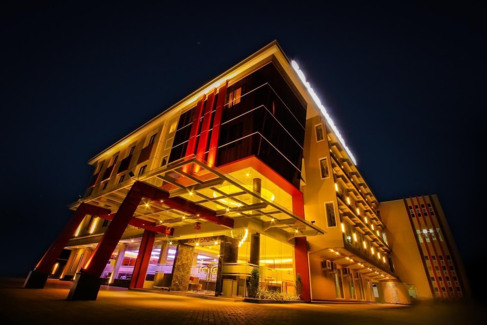 Grand Parama Hotel Berau 3/53