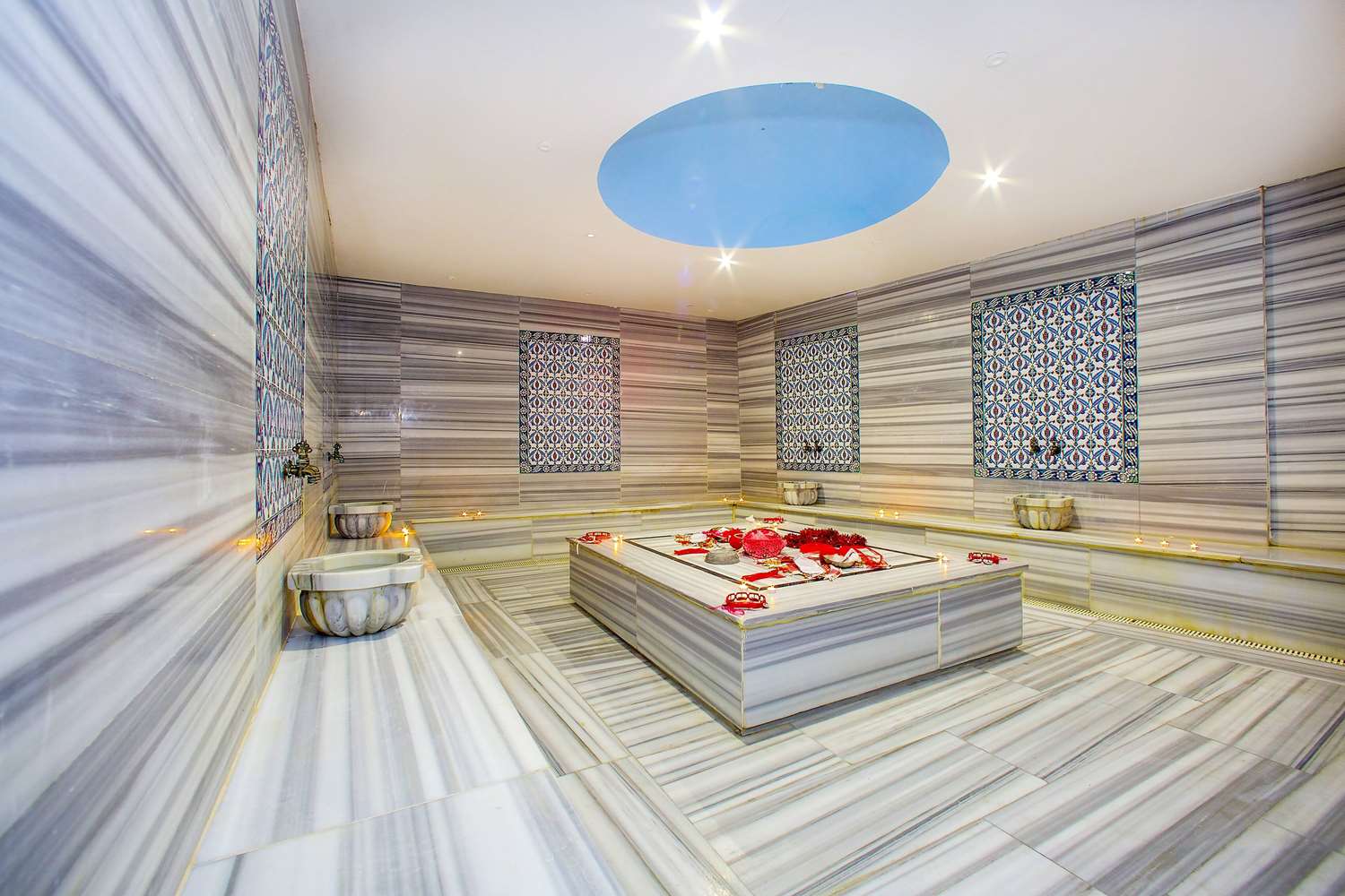 Ramada Hotel & Suites by Wyndham Istanbul Merter 11/24