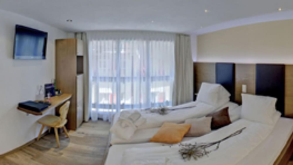 Loftsuite Hotel Saas 15/50
