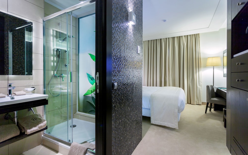 Business Hotel Tunis 7/63