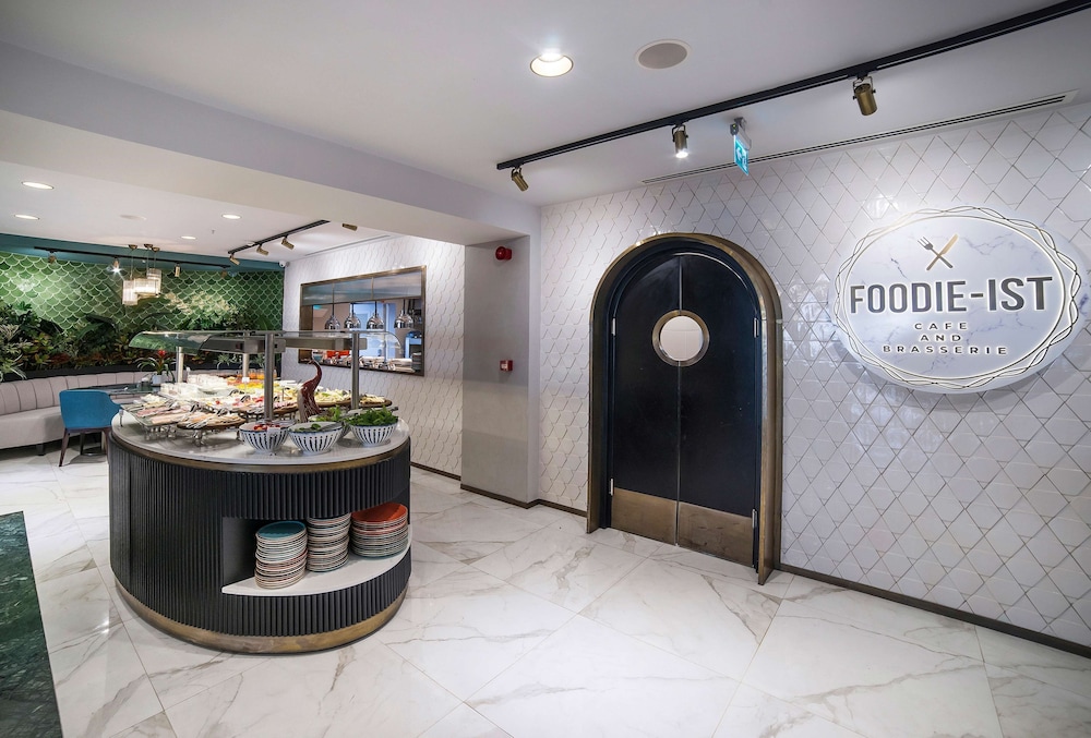 Sura Luxury Milion Hotel & Spa 12/76