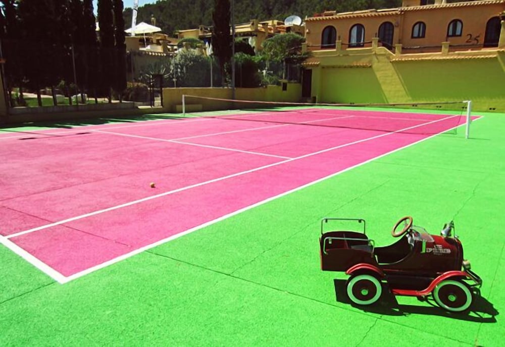 Pikes Ibiza - Adults Only 24/50