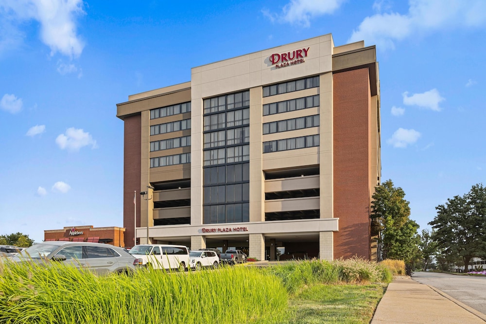 Drury Inn and Suites Creve Coeur St Louis 1/43