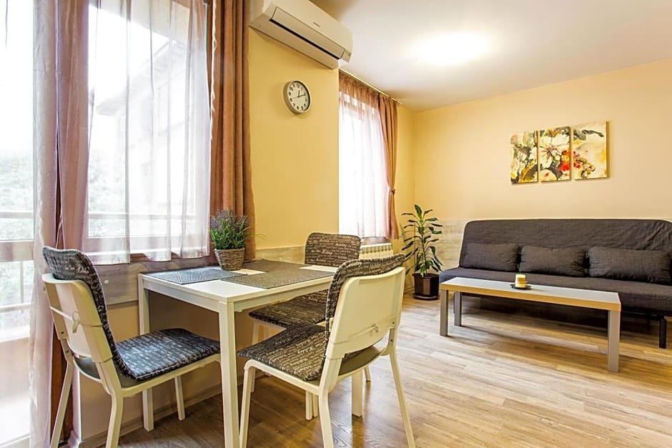 Sofia Place 34/50