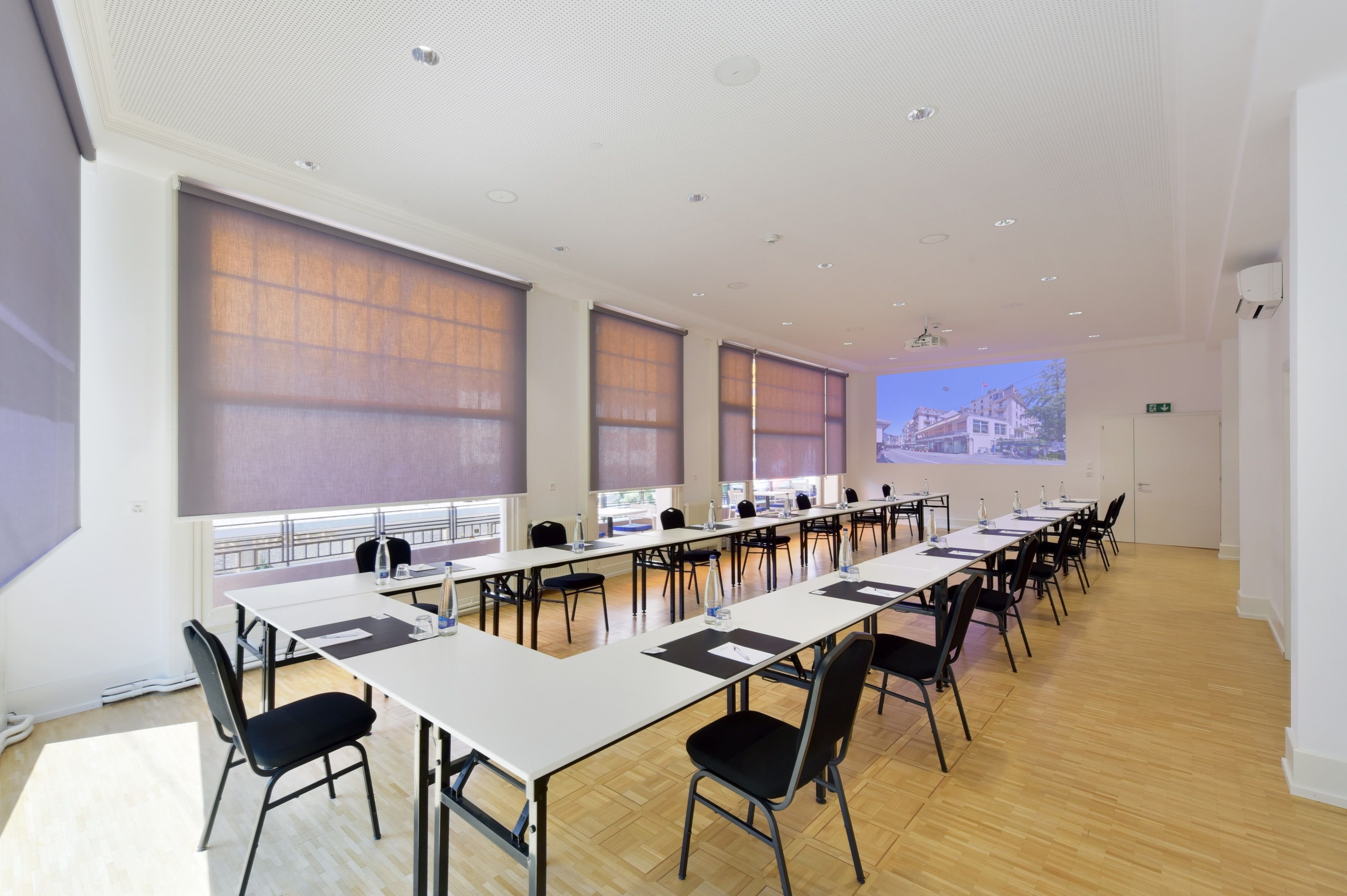 J5 Hotels Helvetie Montreux 27/27