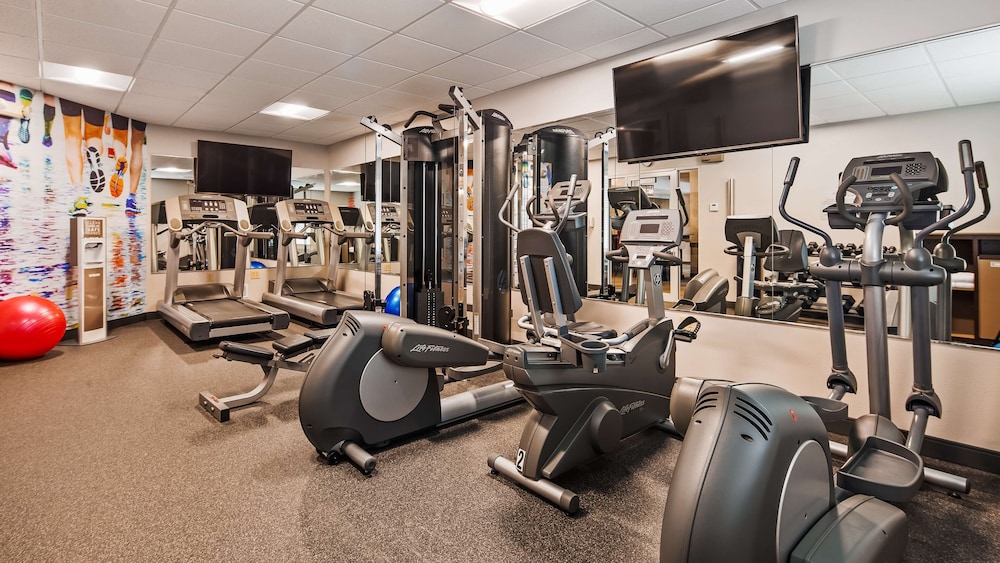 Best Western Plus Hudson I-94 13/28