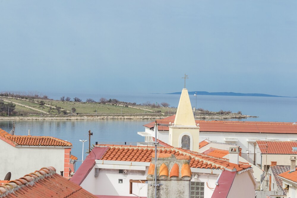 Apartments In City Center Ventus 40/49