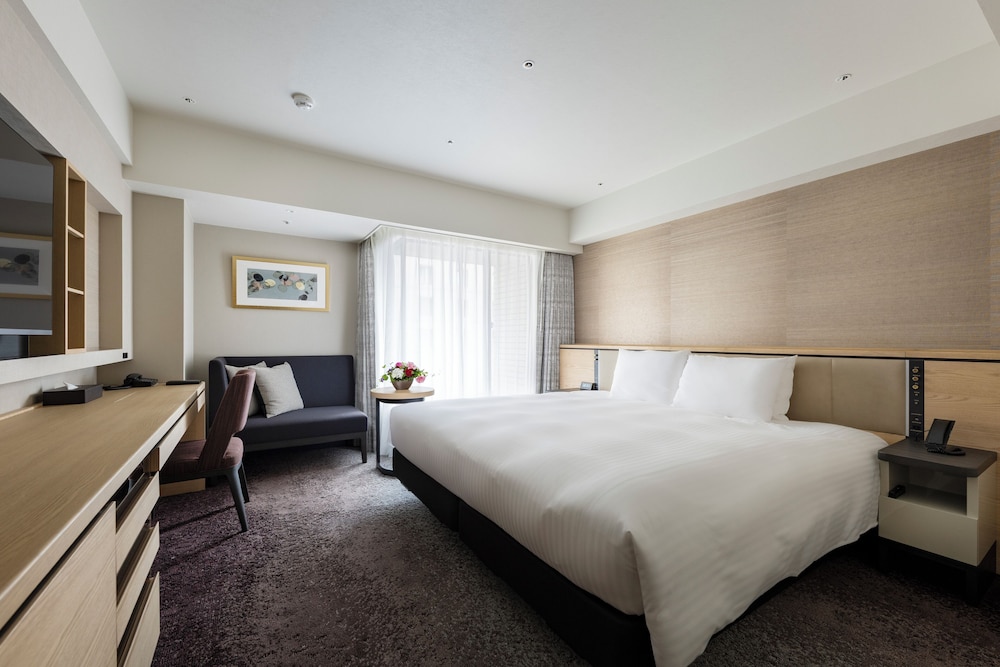 Room, King Bed, Garden Side