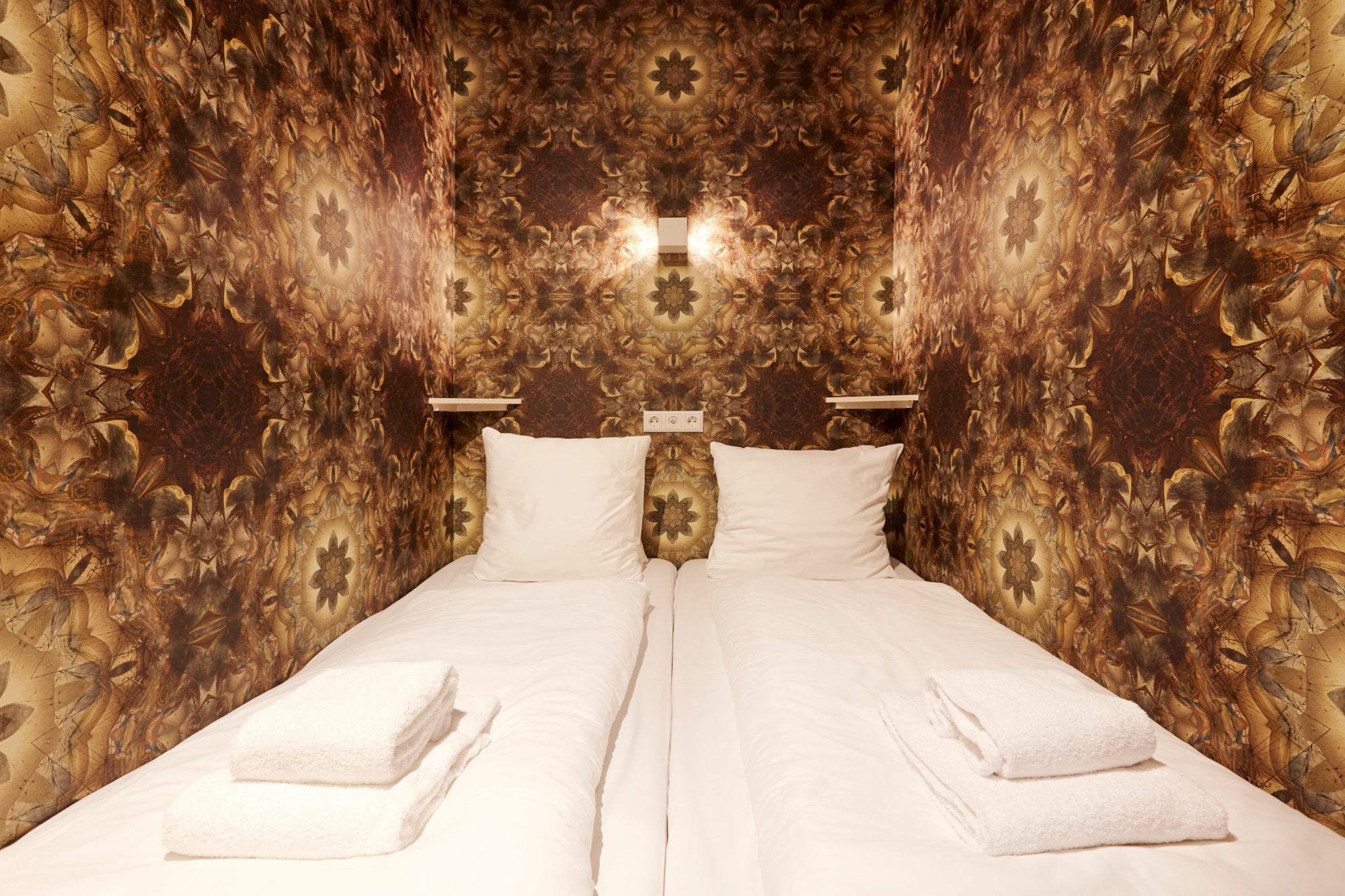 S Room, Double Bed, Shared Bathroom
