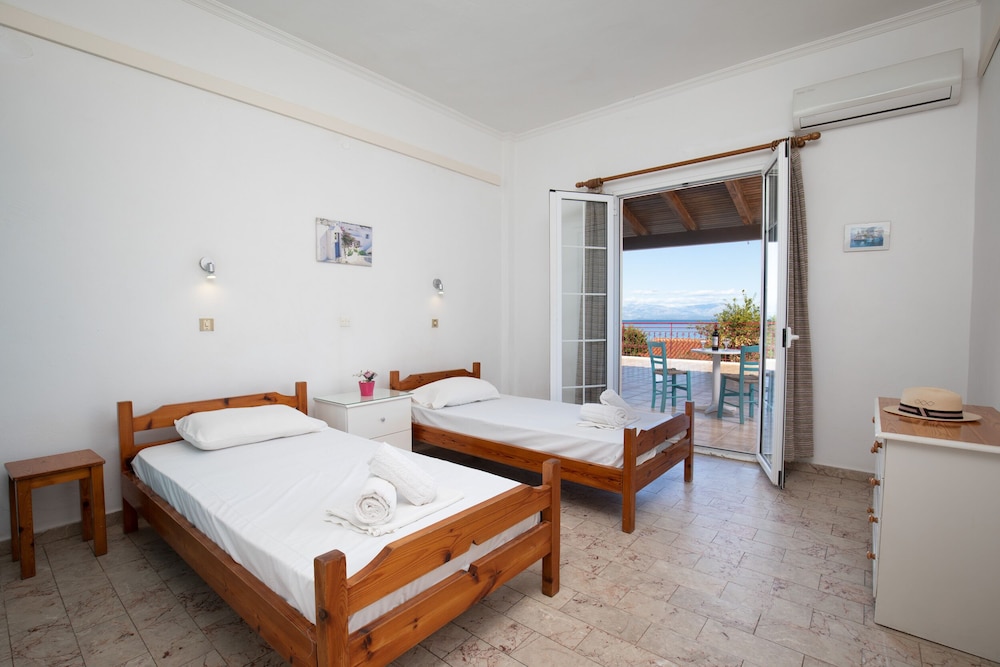 Island Beach Resort And Annex Adults Only 16/81