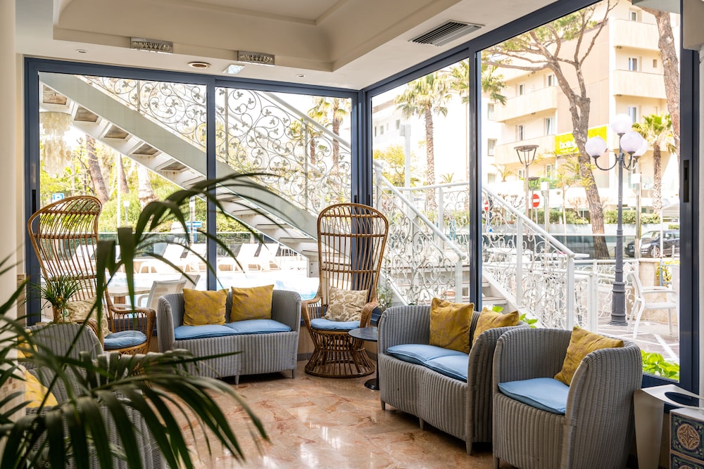 Hotel Royal 35/50
