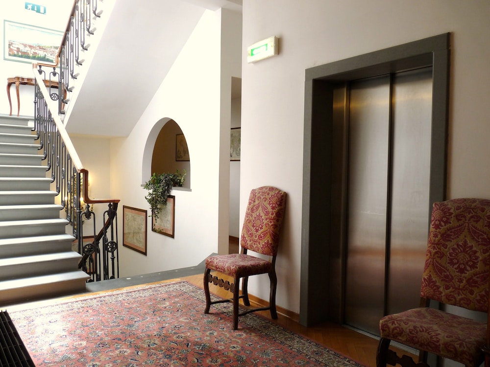 Classic Hotel 51/66