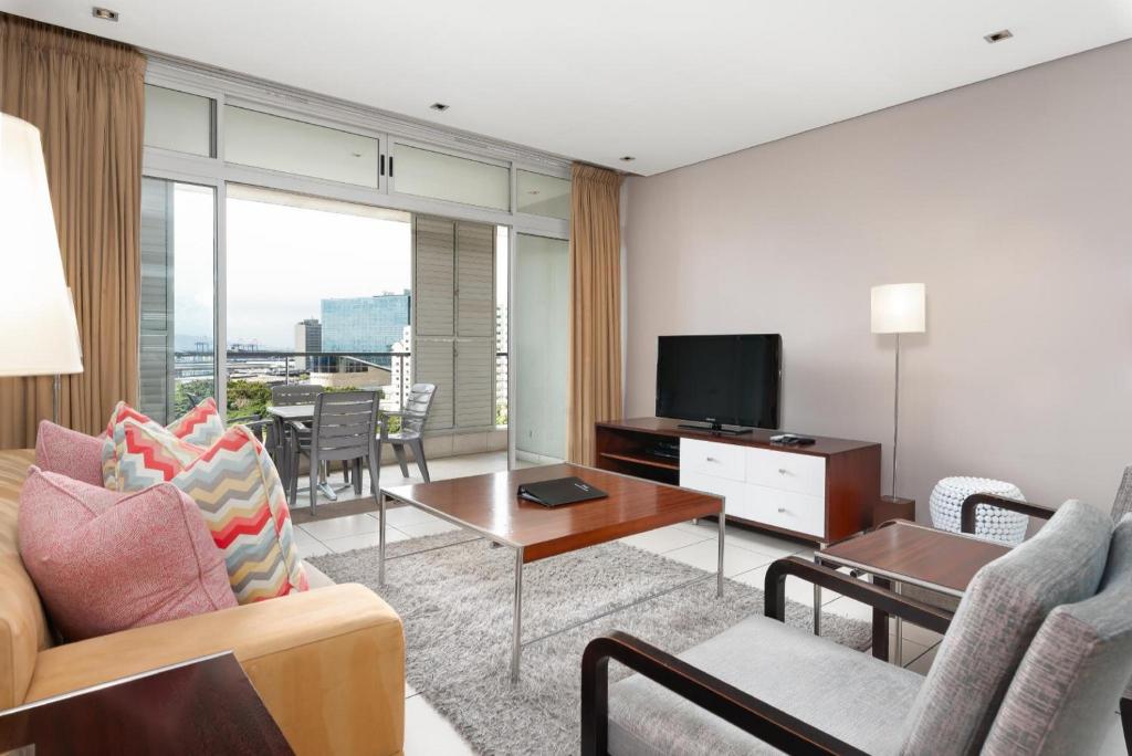 Harbouredge Suites By Totalstay 65/94