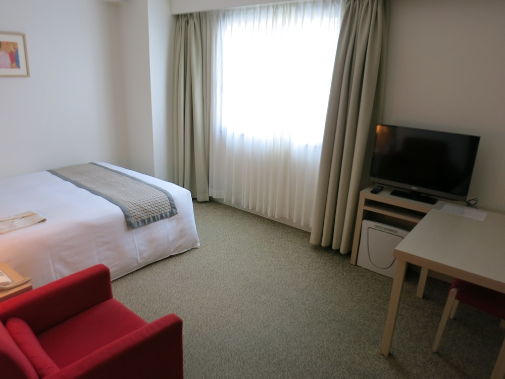 Hamilton Hotel Red 10/38