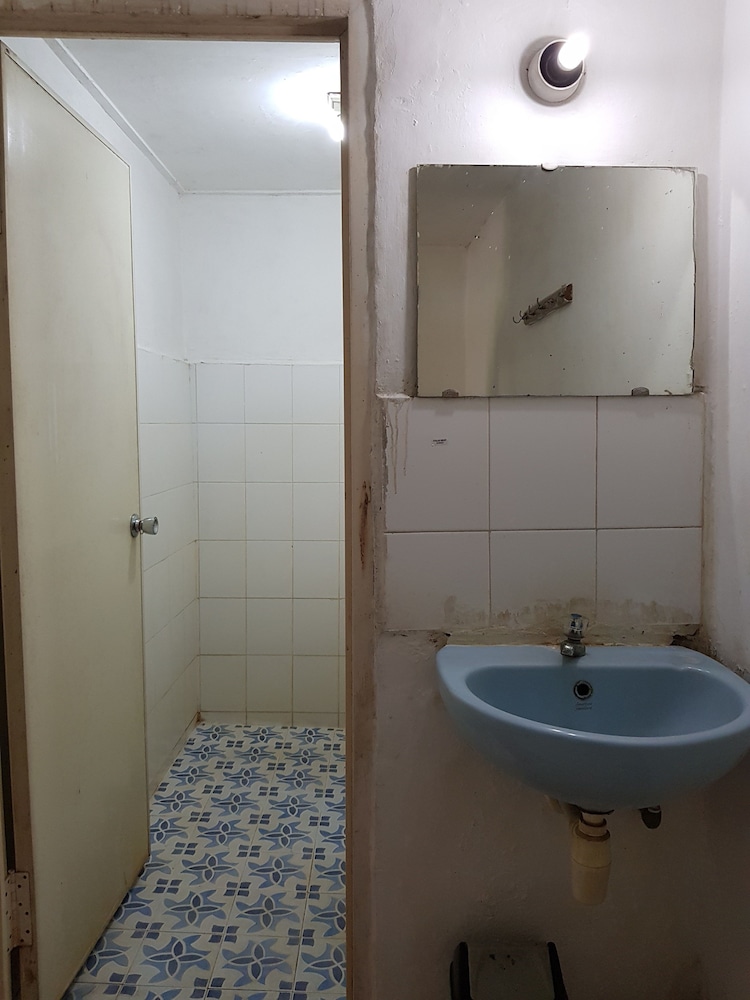 Hotel Royal Juanda 32/38