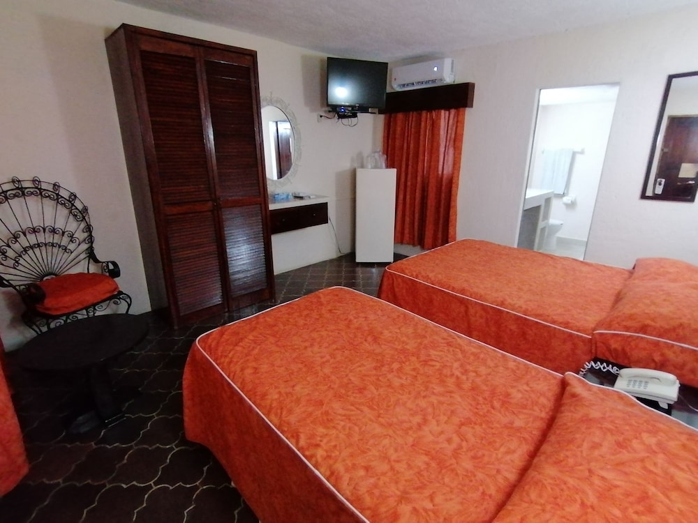 Villablanca Hotel 18/50