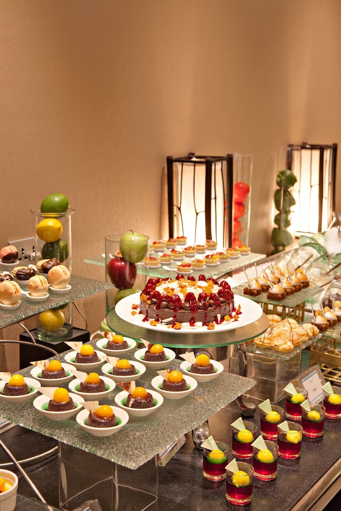 Joy Nostalg Hotel and Suites Manila 3/50