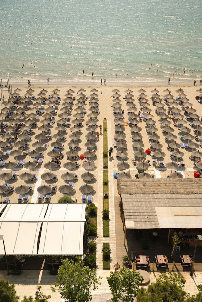 Albanian Star Hotel 44/50