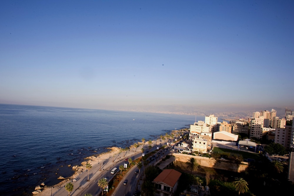 Lahoya Suites 39/50