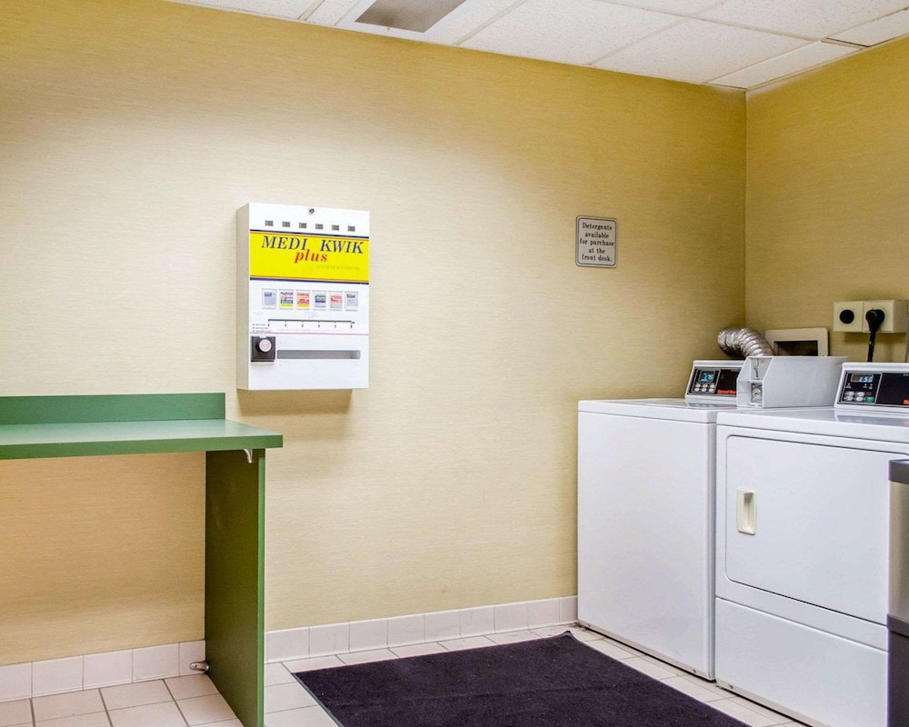Comfort Inn and Suites York, PA 11/44
