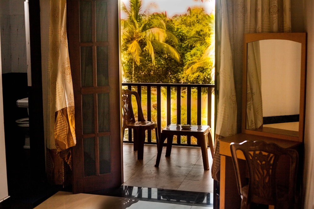 Lagoonvilla Hotel 9/16