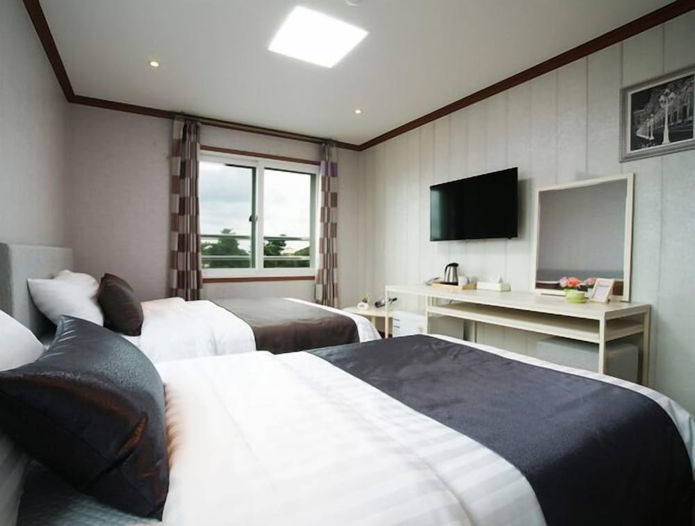 SEONGSAN AQUA BEACH HOTEL 21/42