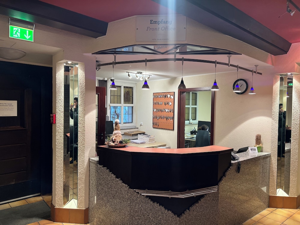 Hoteltraube Rudesheim 7/50