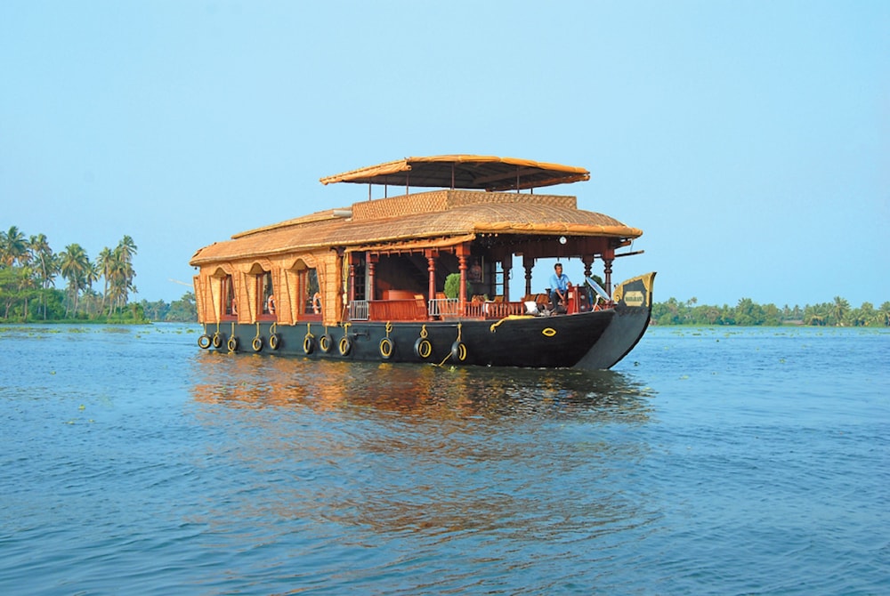 Sterling Lake Palace Alleppey. 54/58