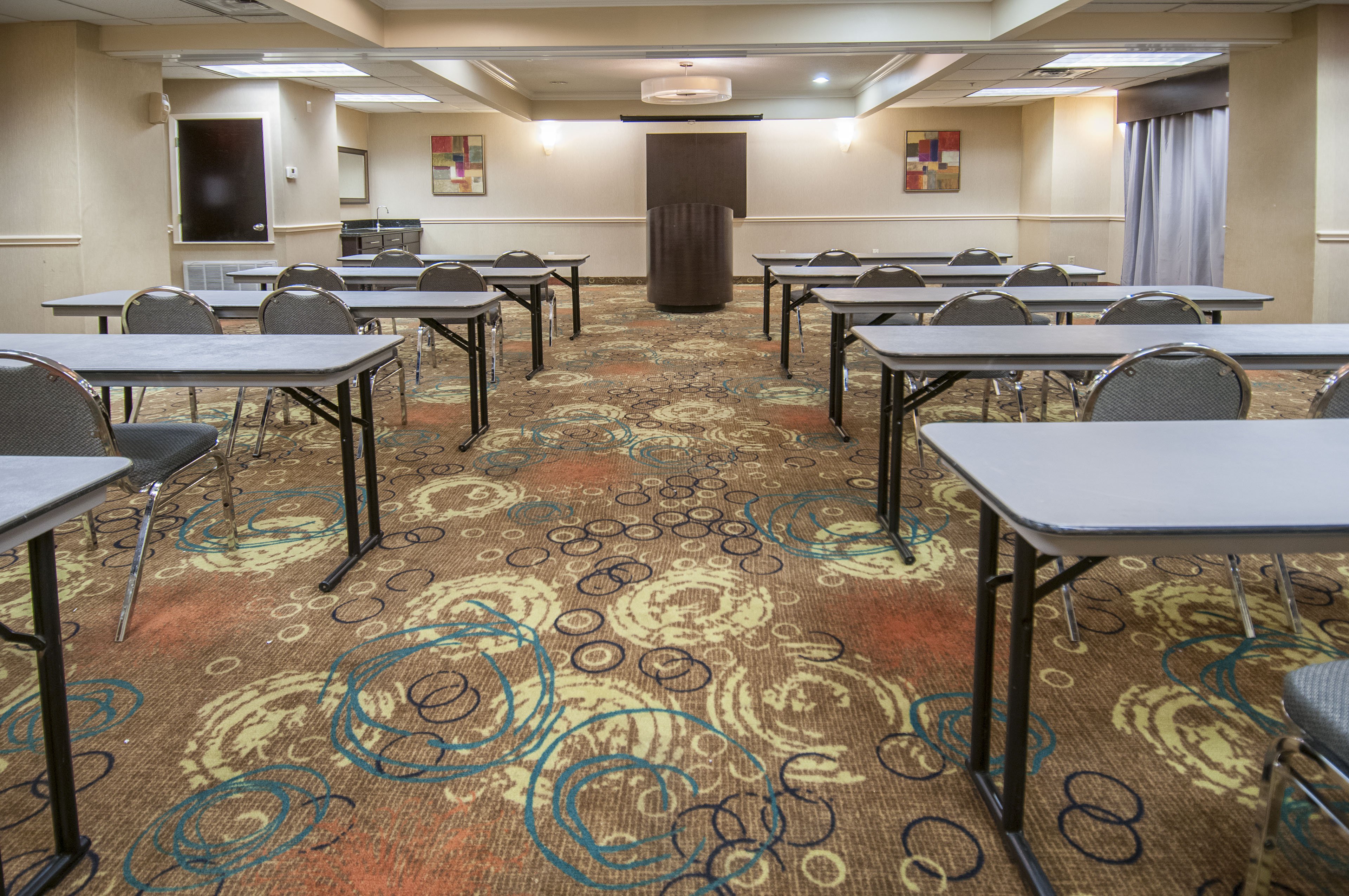 Holiday Inn Express Hotel Suites Houston North Intercontinental 43/48