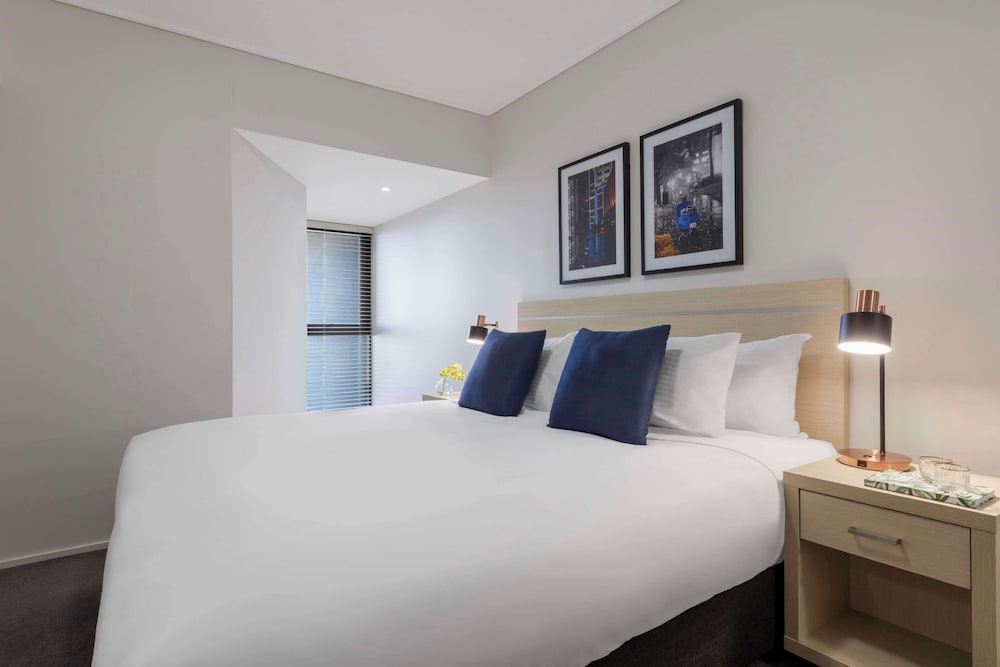 1 Bedroom, Executive, Apartment, Queen Bed, River View