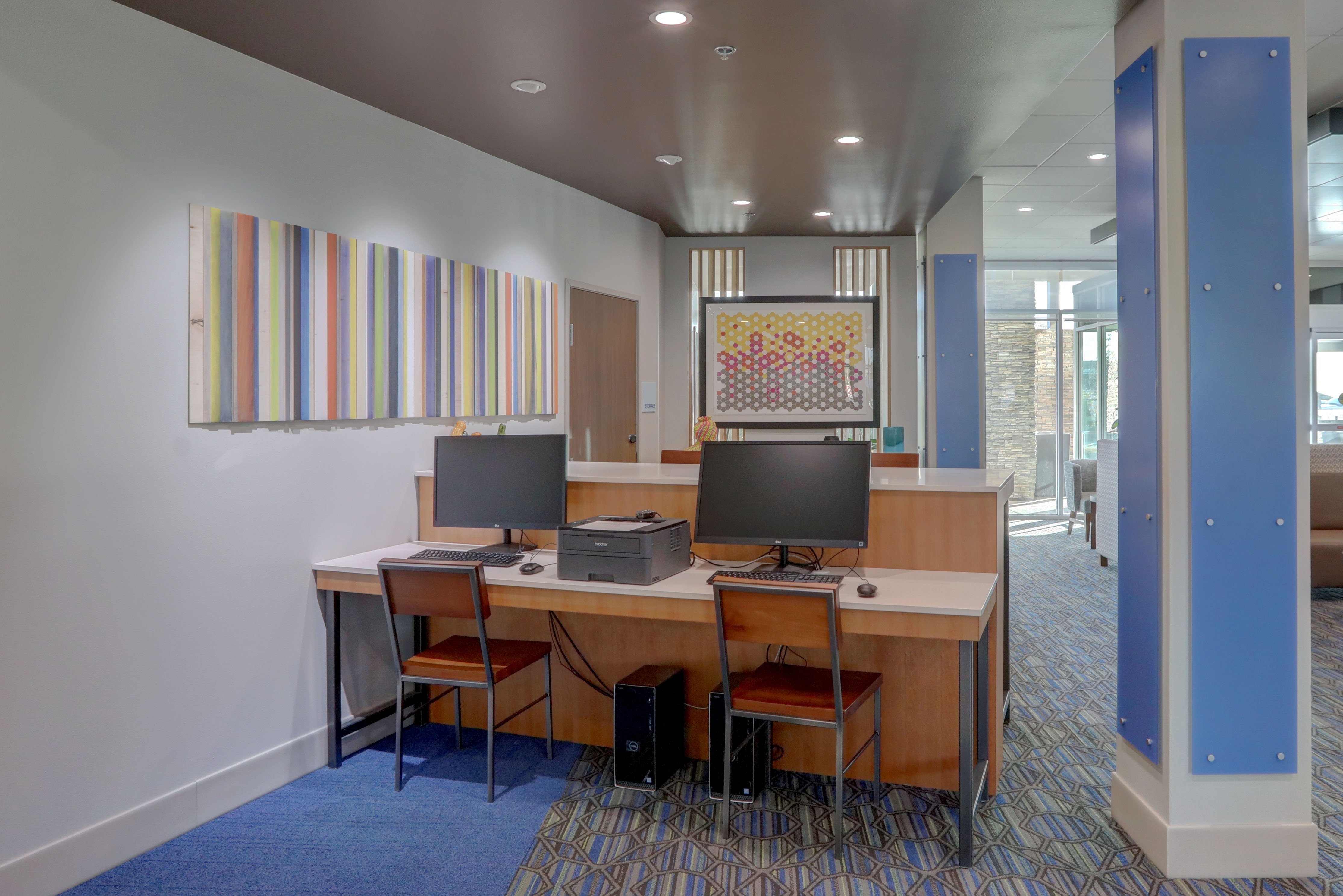 Holiday Inn Express & Suites Auburn Downtown 44/48