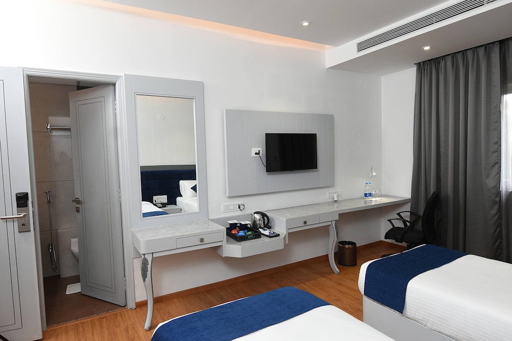 Kyriad Hotel Pimpri (ex Hotel Kundan Palace) 15/28