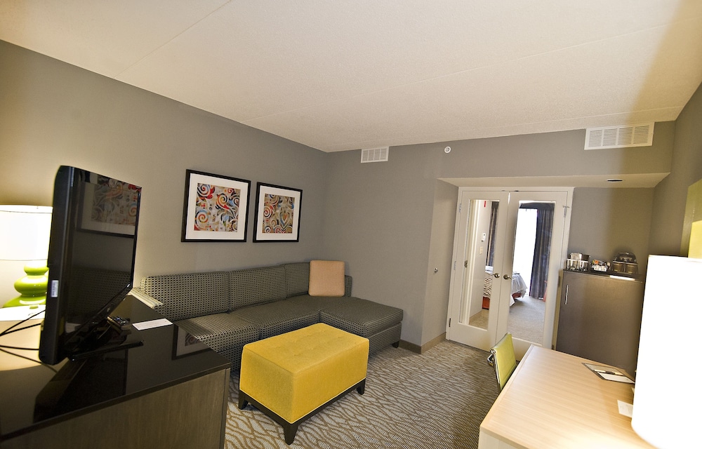 DoubleTree Suites by Hilton Hotel Huntsville South 19/36