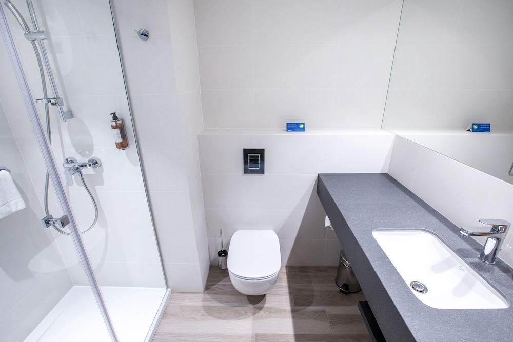 Q Hotel Plus Wroclaw Bielany 47/50