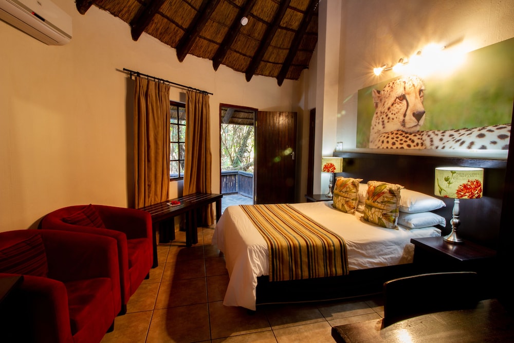 Emdoneni Lodge with Animal Care and Rehab Centre 15/66