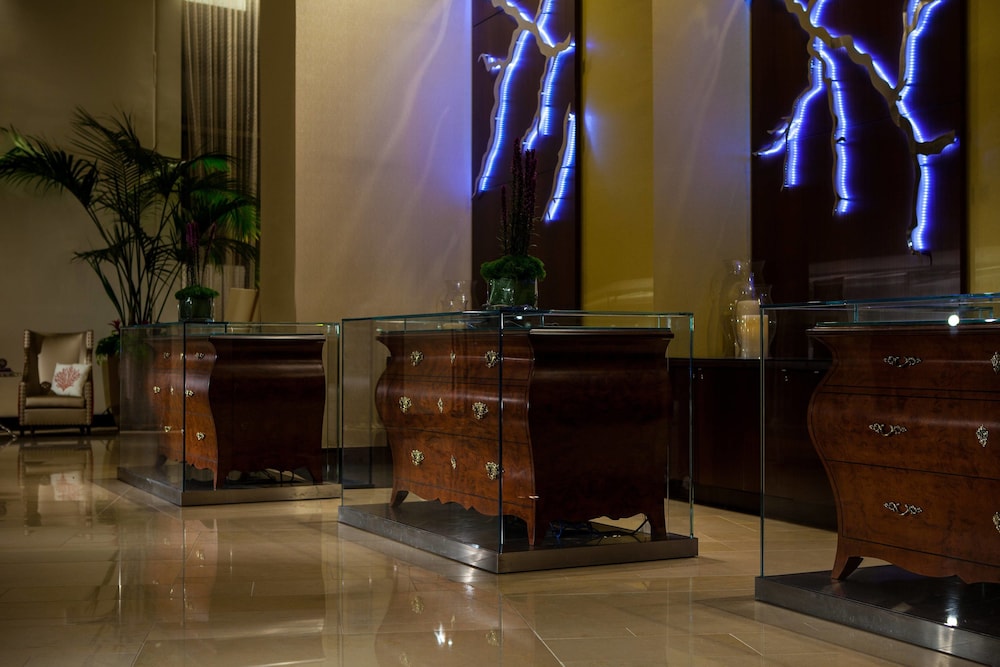 Renaissance Baton Rouge Hotel 5/47