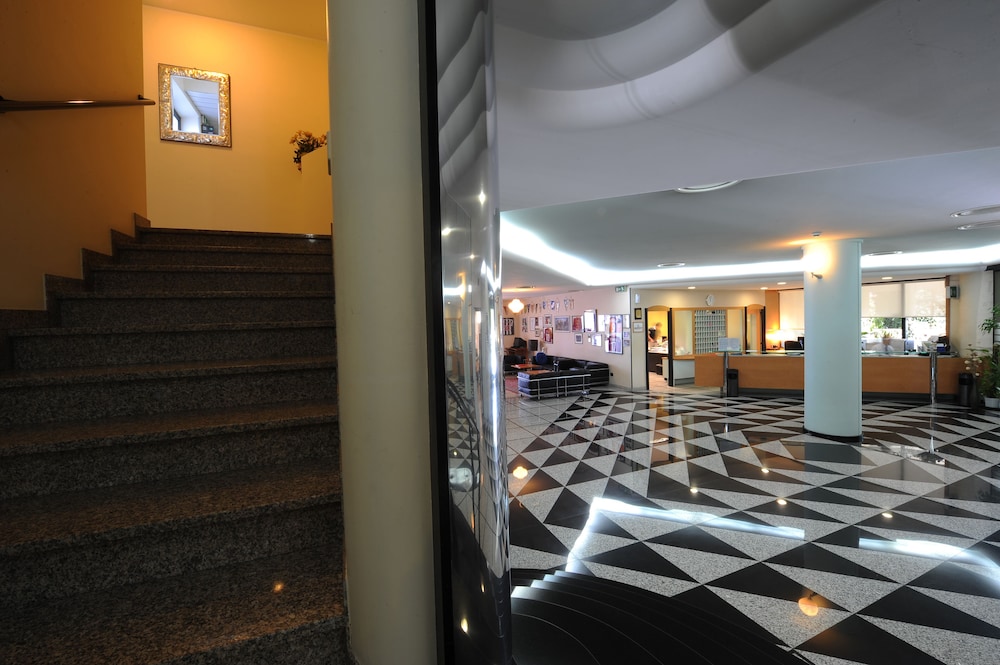 Hotel Restaurant Dragonara 10/65