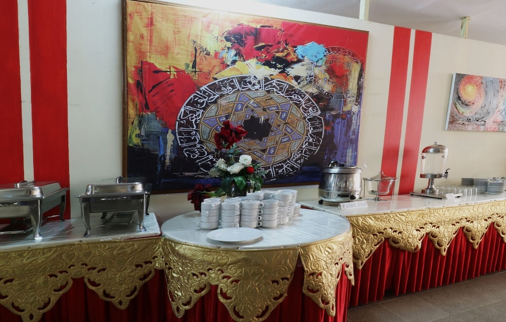 Hotel Arjuna 11/66