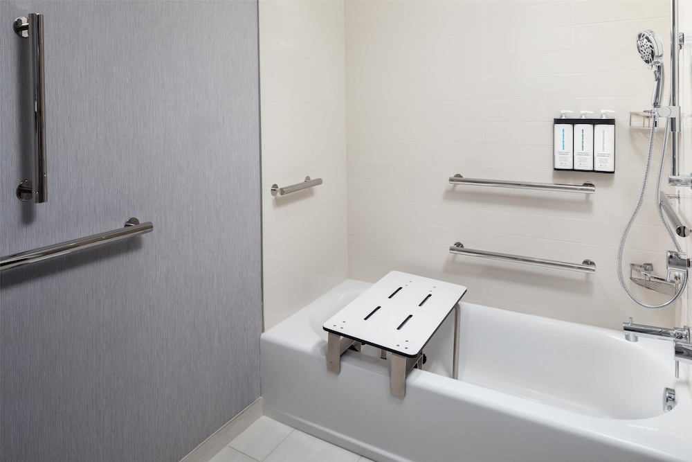 Hyatt Place Cape Canaveral 48/50