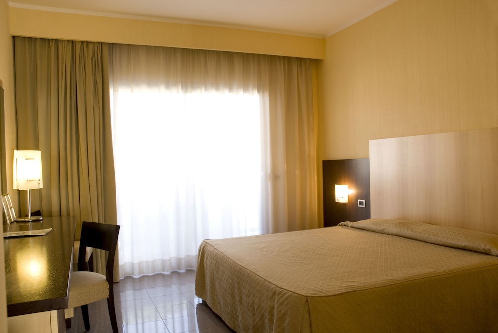 Albergo Mediterraneo 5/44